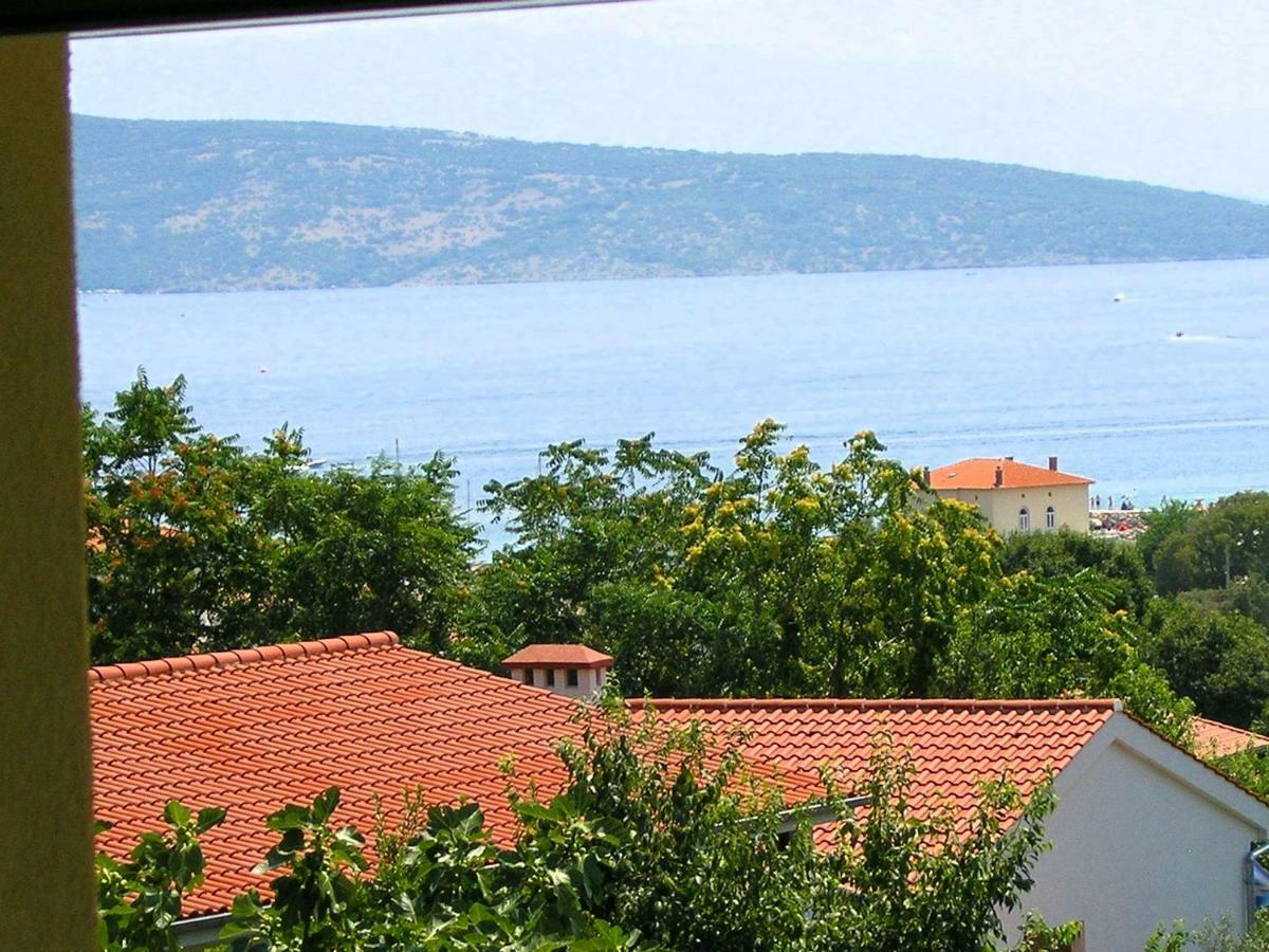Apartmani Krajinovic Krk Town Exterior photo